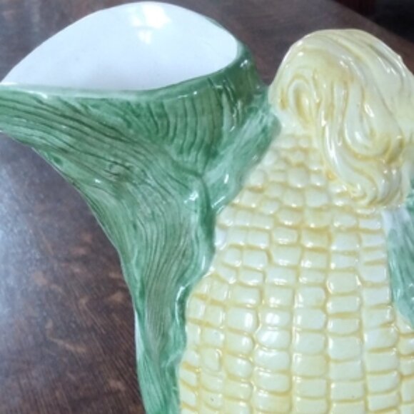 Corn Cob Ceramic Pitcher - Picture 4 of 9